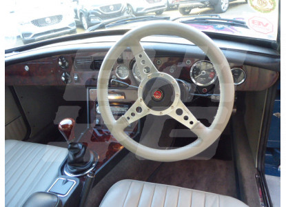 MGB GT V8